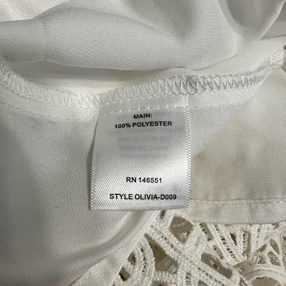 Olivia Culpo x Le Tote White Medallion Lace High Neck Midi Dress size Large - Picture 11 of 13